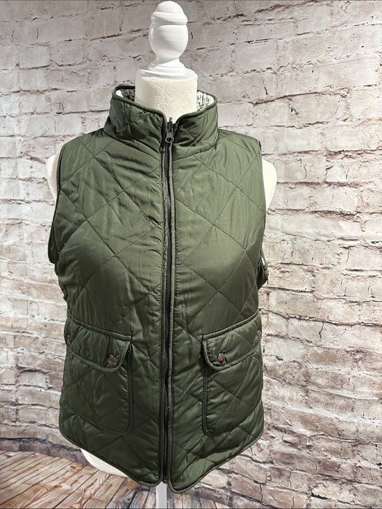 Blue Rain Jackets & Blazers - Blue Rain by Francesca‘s Quilted Olive Green/ Sherpa Reversible Women's Vest